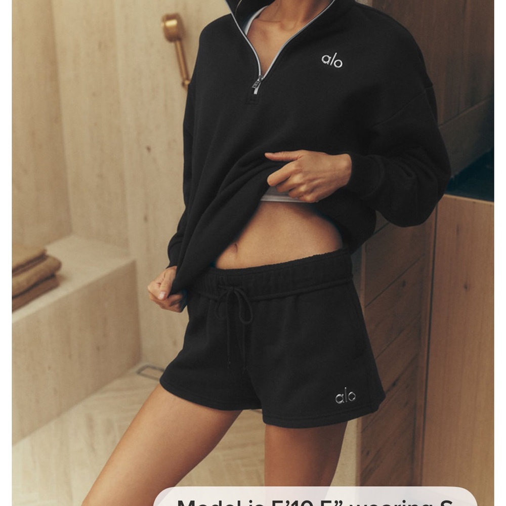 ALO Yoga Black Accolade Shorts